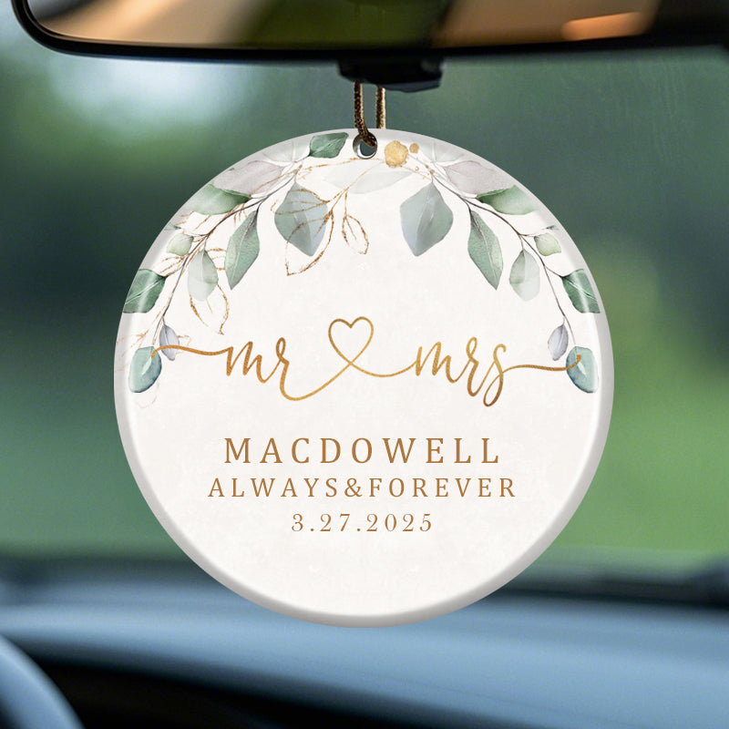 Personalized Mr ❥ Mrs Wedding Ornament – Custom Ceramic Keepsake with Last Name & Date – Gift for Newlyweds, Spouse, or Anniversary Couple