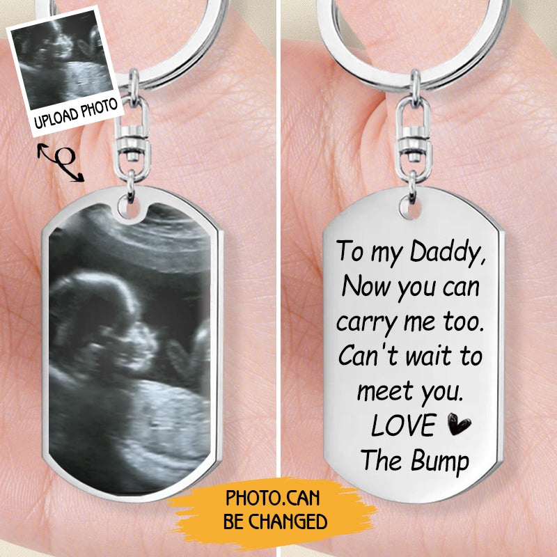 Heartfelt custom ultrasound keychain for expecting dads, a meaningful keepsake to carry baby’s first image and a loving message, perfect for celebrating fatherhood journey.