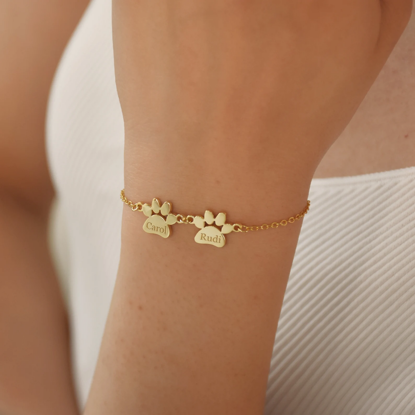 Custom Paw Print Bracelet – Engraved Pet Name Plates – Gift for Pet Lovers