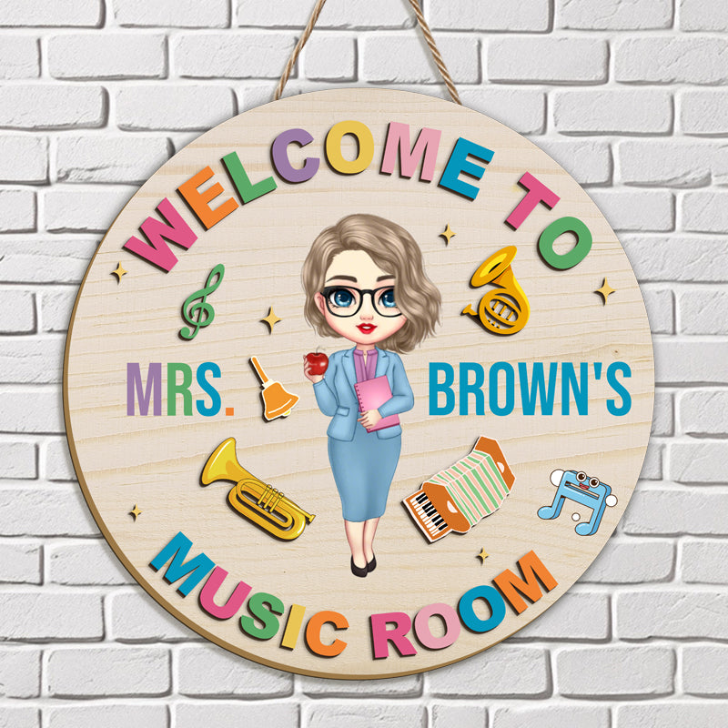 Custom Welcome to Music Room Wooden Sign – Personalized Name & Character – Gift for Music Teachers or Classroom Decor