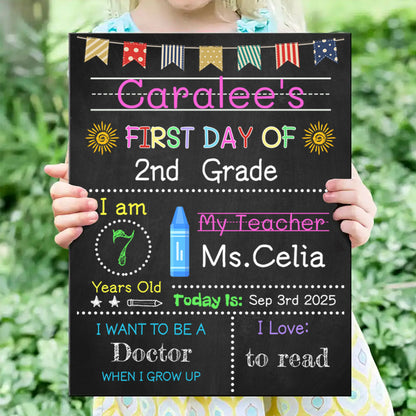 Custom Back to School Sign – Personalized Wooden Chalkboard with Custom Grade for First Day Milestones, Gift for Kids