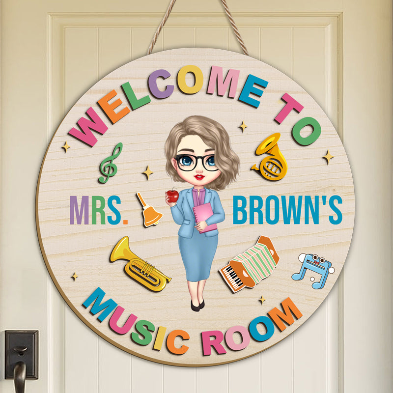Custom Welcome to Music Room Wooden Sign – Personalized Name & Character – Gift for Music Teachers or Classroom Decor
