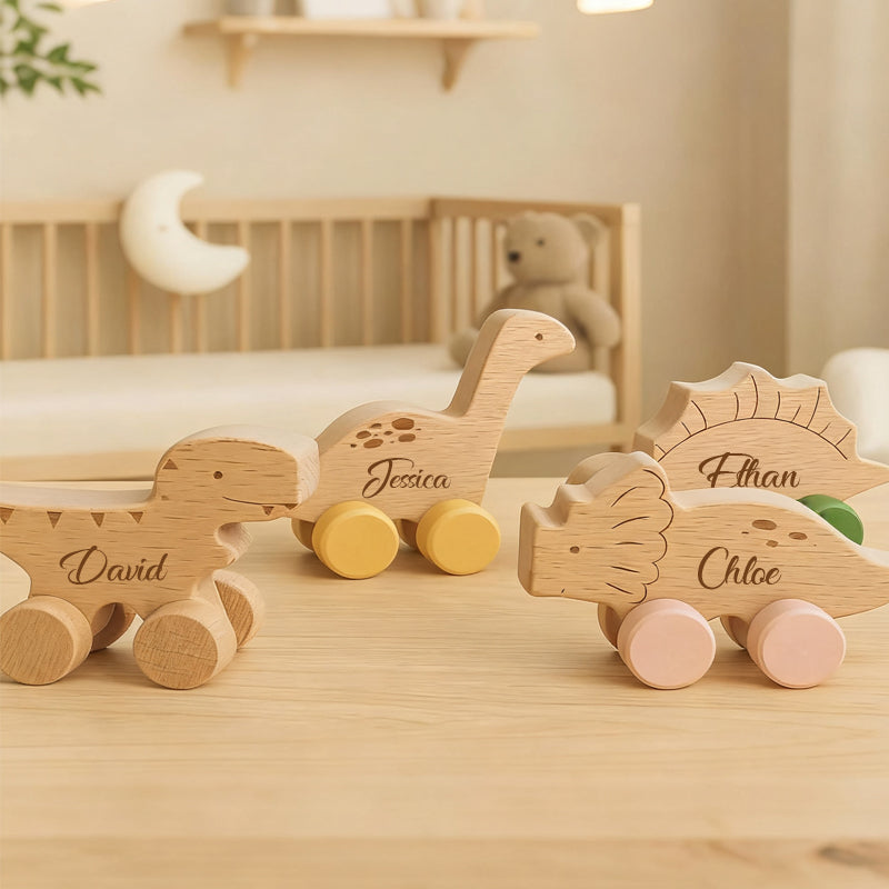 Personalized Dinosaur Family Toy on Wheels – Custom Wooden Keepsake with Engraved Names – Gift for Babies and Families